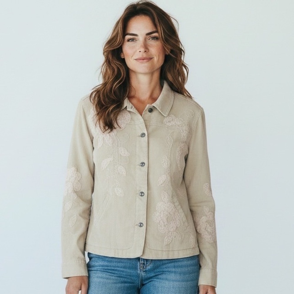 Bestow Beige Floral Lace Embroidered Denim Jacket Womens M Trucker Boho Pockets